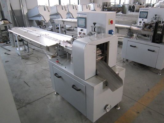 كيس وسادة الفولاذ المقاوم للصدأ بسكويت السيارات آلة تغليف المواد الغذائية